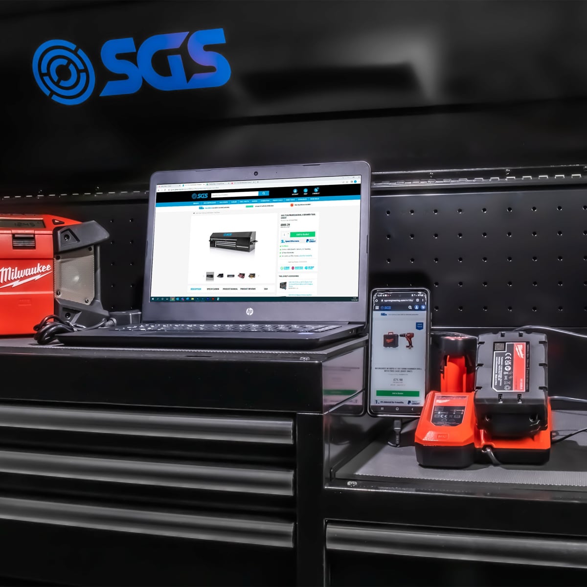 SGS 72in 16 Drawer Tool Chest and Roller Cabinet with Power Sockets